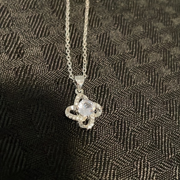 18” sterling silver necklace with Pendent New - Picture 4 of 16